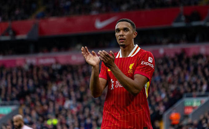 3. Trent Alexander-Arnold: Ngôi sao người Anh đang ở thời kỳ đỉnh cao sự nghiệp. Các CĐV kỳ vọng Liverpool sẽ sớm trói chân Alexander-Arnold trong bối cảnh Real Madrid đang quan tâm đến ngôi sao 25 tuổi.